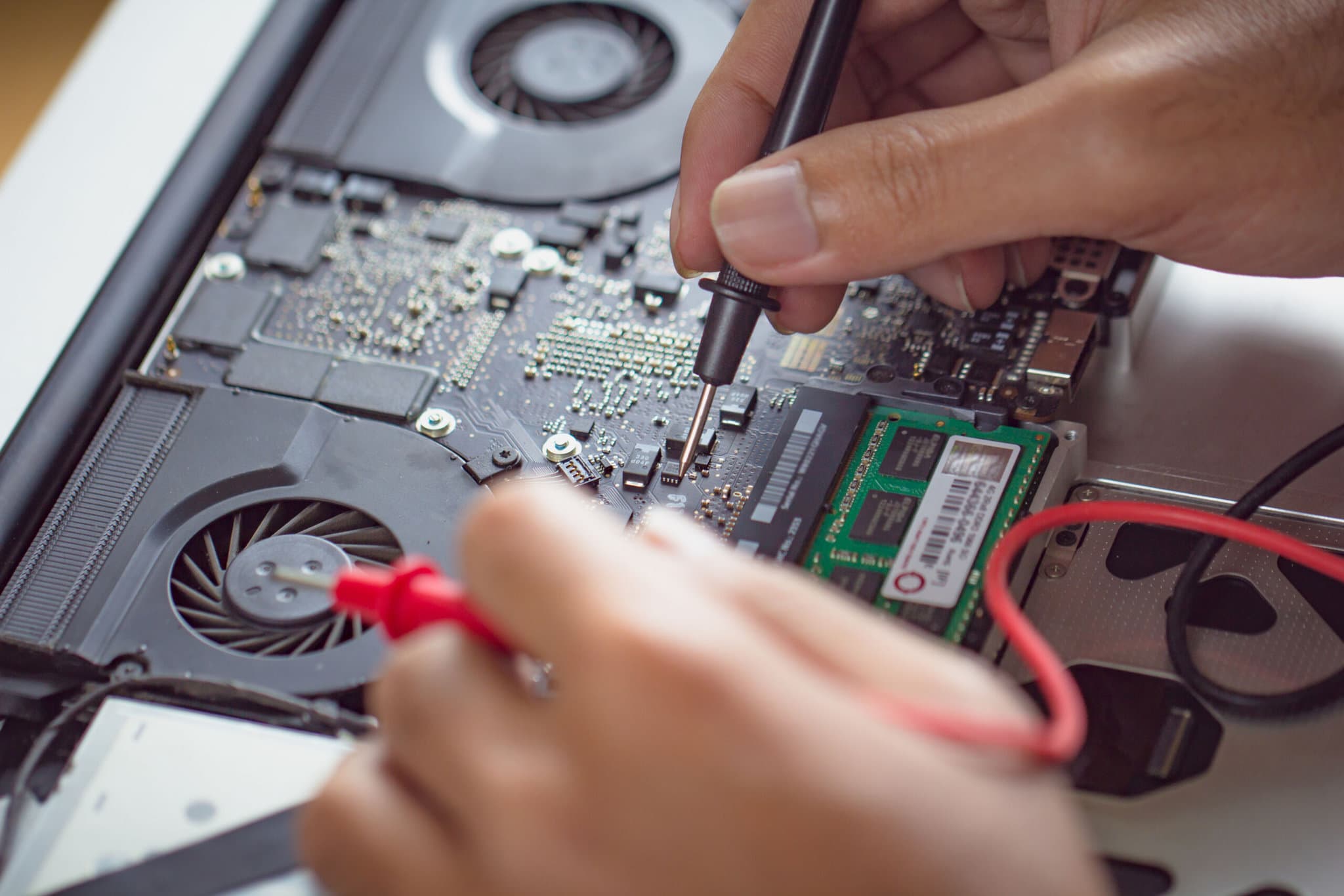 Jaké jsou nejčastější závady a opravy notebooků Acer?